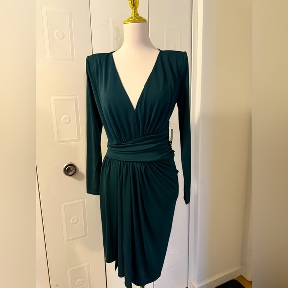 Express Dresses & Skirts - NWT Express Green Dress